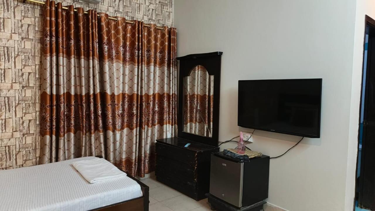 Al Raheem Guest House Hyderabad Exterior photo